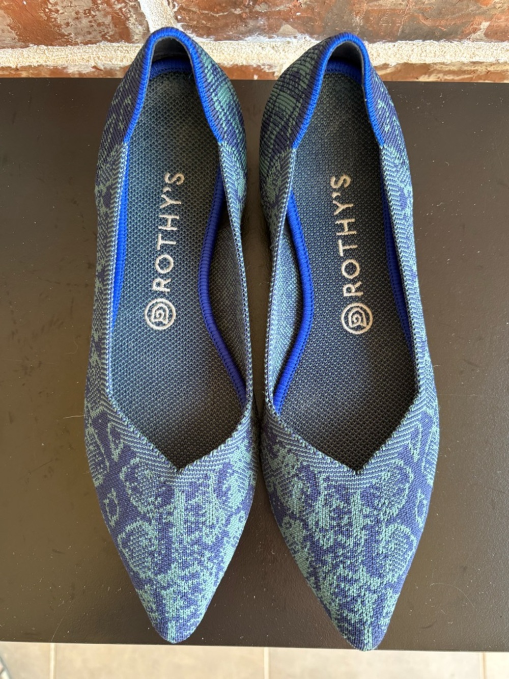 Rothy’s The Point Emerald Blue Snake Slip On Flats Shoes Size 10 Rare Retired